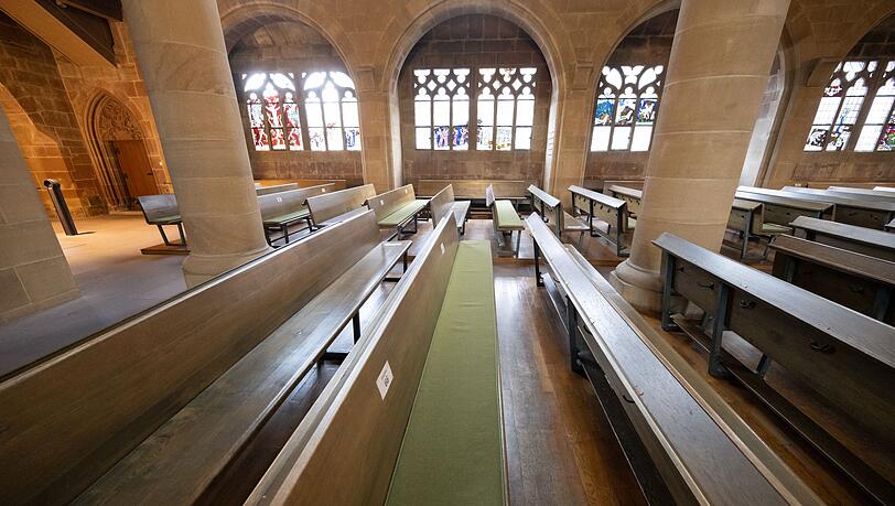 Mehr als 600 000 Menschen sind im vergangenen Jahr aus der katholischen und der evangelischen Kirche ausgetreten (Archivbild).