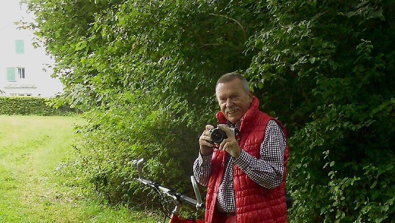 Karl Hirsch auf seiner Radltour durchs Viertel Karl Hirsch auf seiner Radltour durchs Viertel