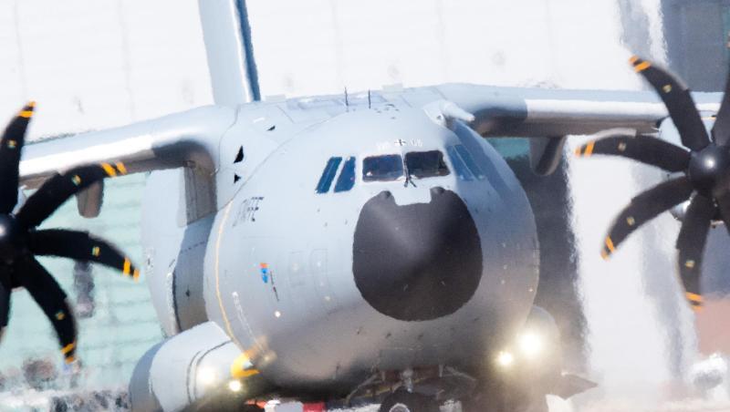 Ein Airbus A400M der Luftwaffe im Fliegerhorst Wunstorf. Ein Airbus A400M der Luftwaffe im Fliegerhorst Wunstorf.