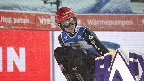 Karl Geiger schaffte es mit dem Team nicht auf das Podest.