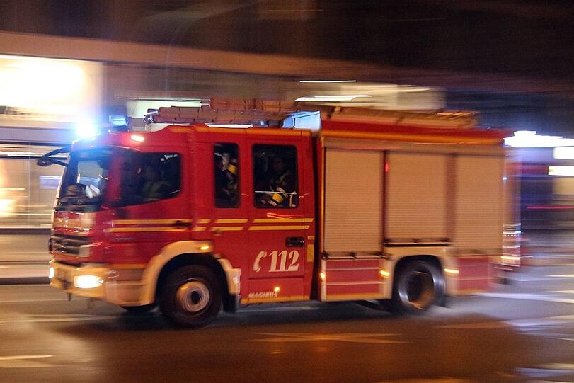 Die Feuerwehr rückte wegen des Küchenbrandes aus.