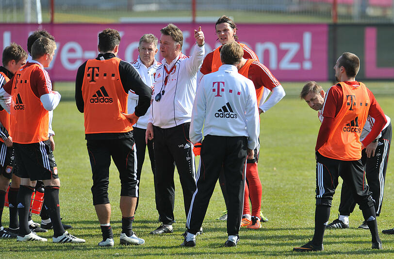 Die Bilder vom ersten Bayern-Training nach der Bekanntgabe, dass sich der Verein von Van Gaal trennen will.