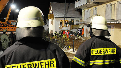 Unfall beim Abbau eines Baukrans. (Symbolbild) Unfall beim Abbau eines Baukrans. (Symbolbild)
