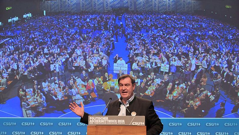 Markus Söder, Ministerpräsident von Bayern und CSU-Chef, hält eine Rede.