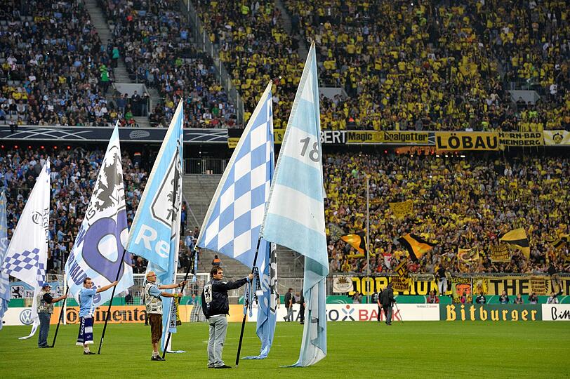 Ausverkauft! 71.000 Zuschauer sind beim Pokalkracher der Löwen gegen den BVB 2013 in der Allianz Arena. (Archivbild)