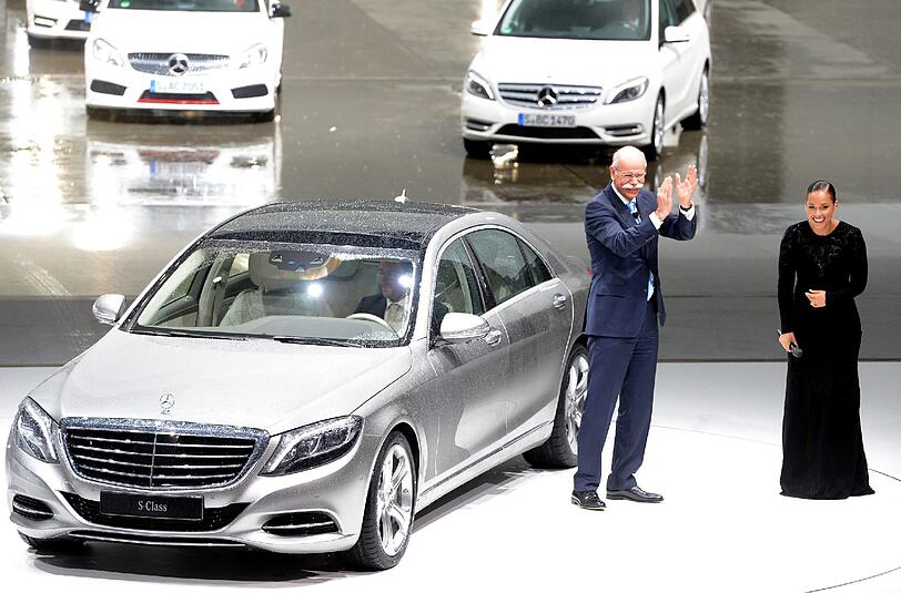 Sogar R'n'B-Star Alicia Keys kam nach Hamburg und sang für das neue Luxus-Schiff von Mercedes. Eindrücke von der Show in der Bilderstrecke.