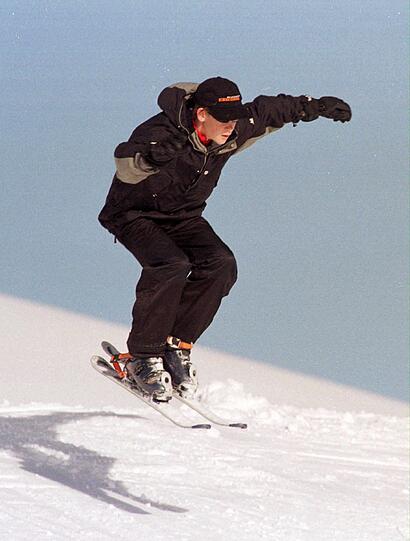 1999: Prinz Harry auf der Skipiste in der Schweiz