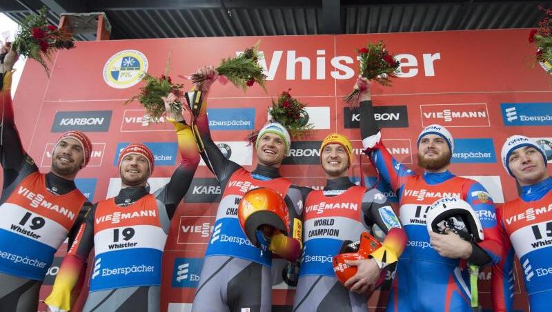 Toni Eggert (M.l.) und Sascha Benecken (M.r.) setzten sich vor Tobias Wendl (l) und Tobias Arlt (2.v.l) durch. Toni Eggert (M.l.) und Sascha Benecken (M.r.) setzten sich vor Tobias Wendl (l) und Tobias Arlt (2.v.l) durch.