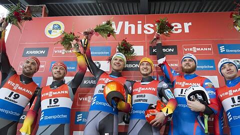 Toni Eggert (M.l.) und Sascha Benecken (M.r.) setzten sich vor Tobias Wendl (l) und Tobias Arlt (2.v.l) durch.