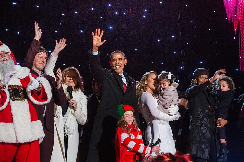 Merry Christmas! Der Weihnachtsbaum vor dem Weißen Haus leuchtet wieder. Die Bilder