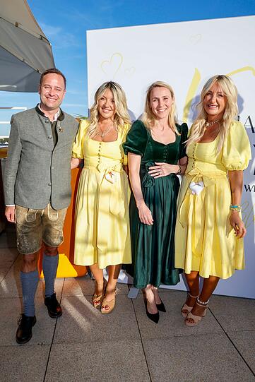 Ayse Auth, Hatice Nizam, Barbara G&ouml;ttling und Phillip Mayer