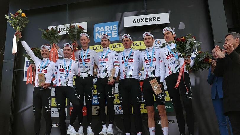 Das UAE-Team holte sich beim Mannschaftszeitfahren von Paris-Nizza den Sieg.