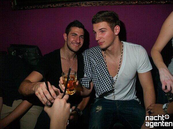 "Big Bill Bar" im Ruby (Freitag 11.11.2011). Mehr Fotos von dieser Party sehen Sie unter: