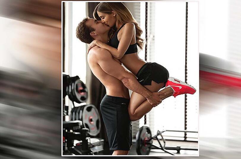 Auch Mario Götze und seine Modelfreundin Ann-Kathrin Brömmel machen ihr Workout zusammen. Für einen Kuss zwischendruch haben sie trotzdem Zeit.