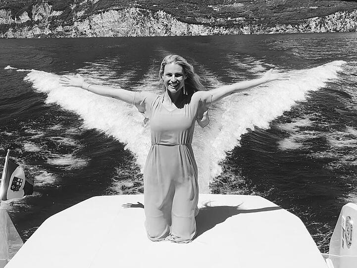 Michelle Hunziker wohnt, wo andere Urlaub machen: in Italien. Ihren Urlaub verbringt sie am Gardasee.