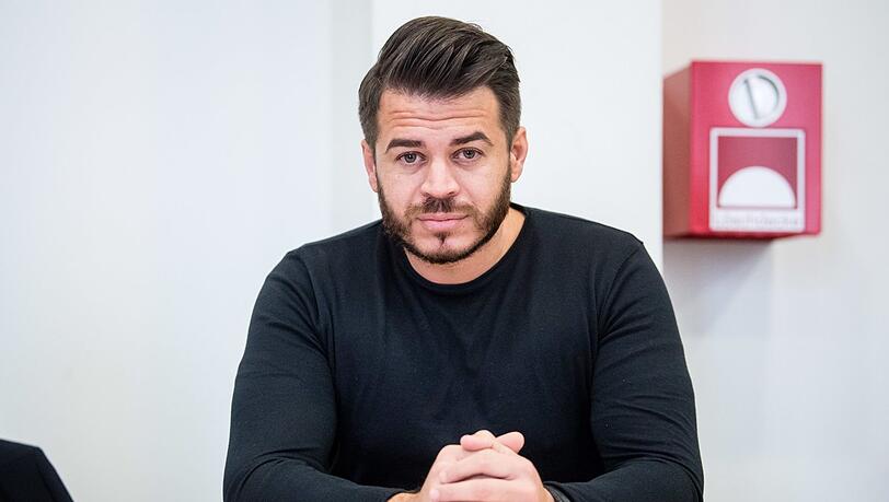 Ali C. ist am falschen Auge operiert worden. Ali C. ist am falschen Auge operiert worden.