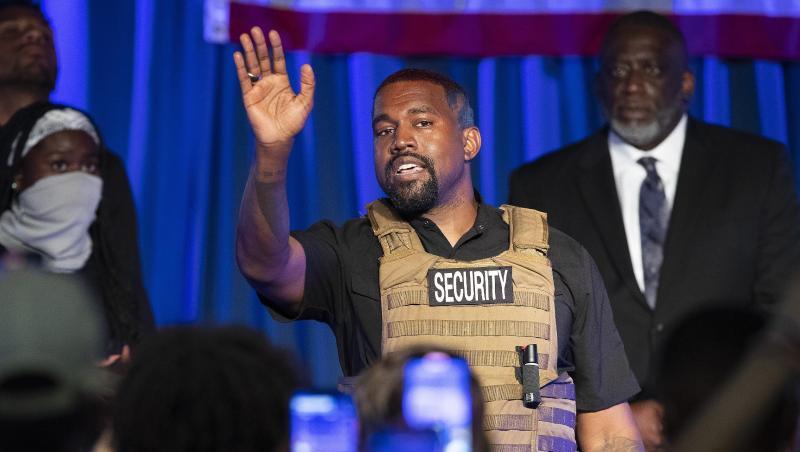 US-Rapper Kanye West bei seinem Auftritt in North Charleston. US-Rapper Kanye West bei seinem Auftritt in North Charleston.