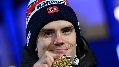 Bleibt Gold im Einzel? Drei Nationen fordern Norwegens Disqualifikation.