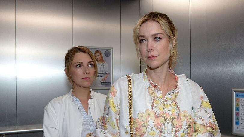 "GZSZ": Lilly (l.) versucht, Jessica aufzufangen.