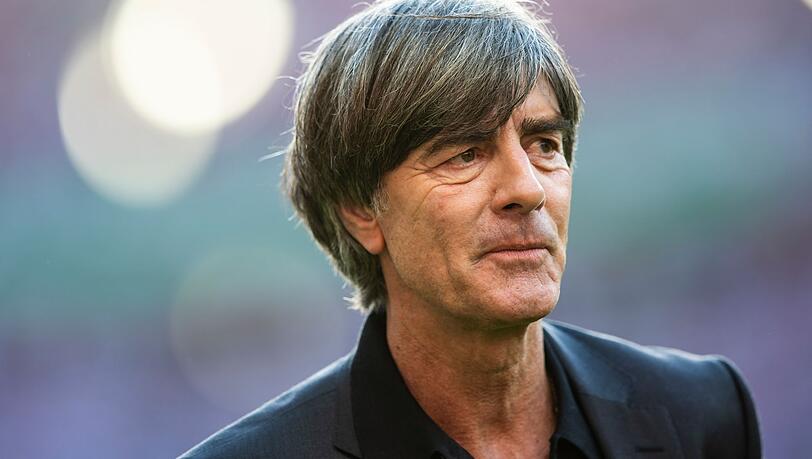 Der ehemalige Bundestrainer Joachim Löw bedauert einige seiner Entscheidungen.