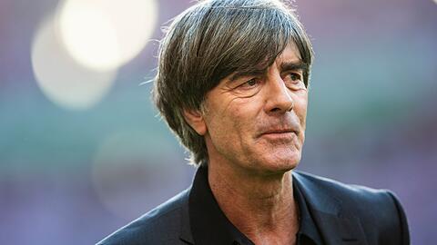 Der ehemalige Bundestrainer Joachim Löw bedauert einige seiner Entscheidungen.