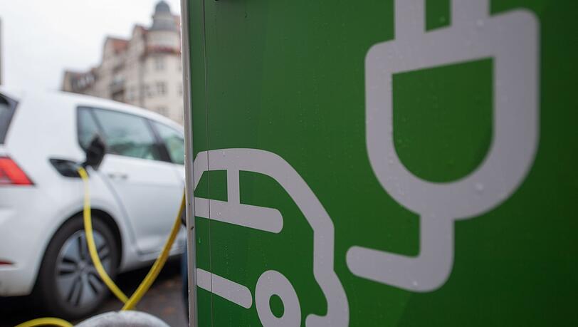 Das Interesse an der neuen staatlichen F&ouml;rderung zum Elektroauto-Kauf ist gro&szlig;.