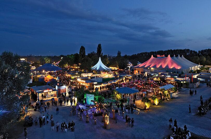 Blick auf das Tollwood-Sommerfestival
