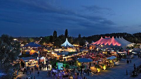 Blick auf das Tollwood-Sommerfestival