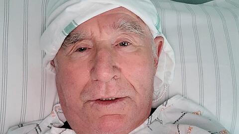 Frederic von Anhalt schickt der AZ dieses Bild aus der Klinik.