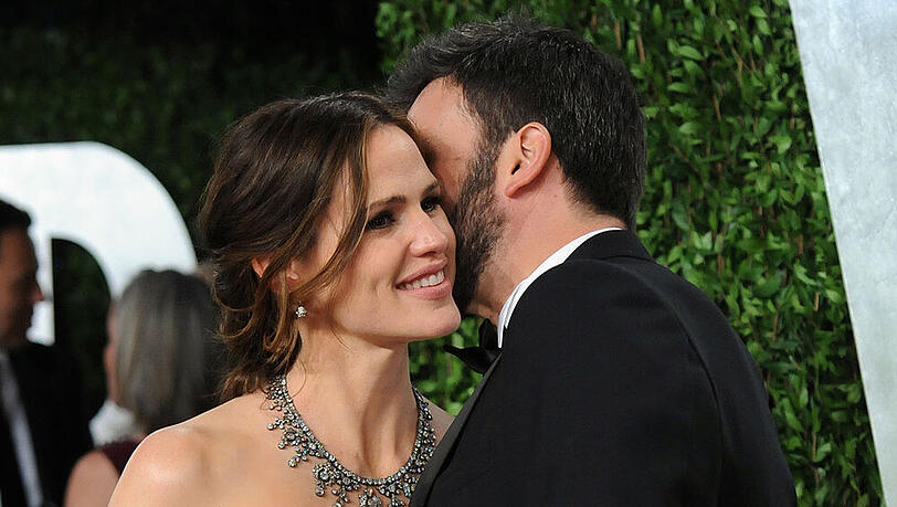 Wie frisch verliebt: Jennifer Garner und Ben Affleck bei der "Vanity-Fair" Aftershow-Party im "Sunset Plaza Hotel" in West Hollywood Wie frisch verliebt: Jennifer Garner und Ben Affleck bei der "Vanity-Fair" Aftershow-Party im "Sunset Plaza Hotel" in West Hollywood