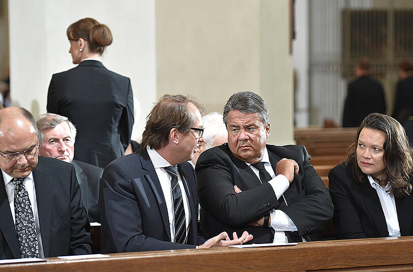 Zum Gottesdienst in der Frauenkirche nahm fast das gesamte Bundeskabinett teil.