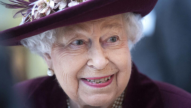 Queen Elizabeth II. hat ein besonderes Geschenk erhalten. Queen Elizabeth II. hat ein besonderes Geschenk erhalten.