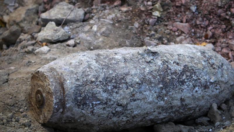 Ein entschärfte Weltkriegsbombe liegt in einer Baustelle. Foto: Fredrik von Erichsen/dpa/Symbolbild Ein entschärfte Weltkriegsbombe liegt in einer Baustelle. Foto: Fredrik von Erichsen/dpa/Symbolbild