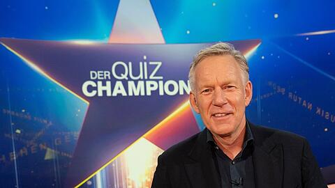 "Der Quiz-Champion": Johannes B. Kerner moderiert die Rate-Duelle.