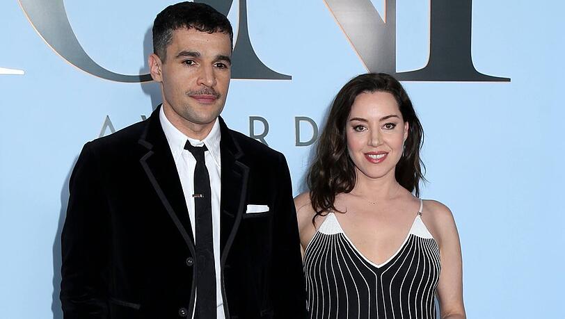 Christopher Abbott und Aubrey Plaza lernten sich 2019 am Set kennen. Christopher Abbott und Aubrey Plaza lernten sich 2019 am Set kennen.