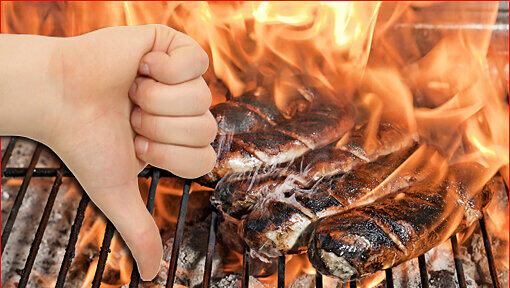 Fehler 1: Mariniertes Fleisch kaufen Marinieren Sie lieber selber. Dann wissen Sie, was genau sich unter der Marinade befindet.
