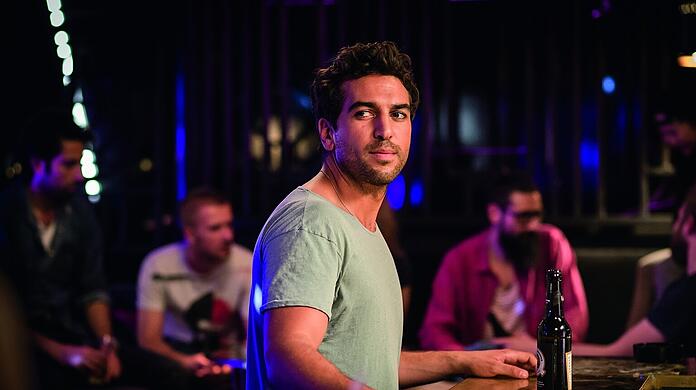 Schauspieler Elyas M'Barek kritisiert seine Schauspielkollegen für das Video mit dem Hashtag "allesdichtmachen".
