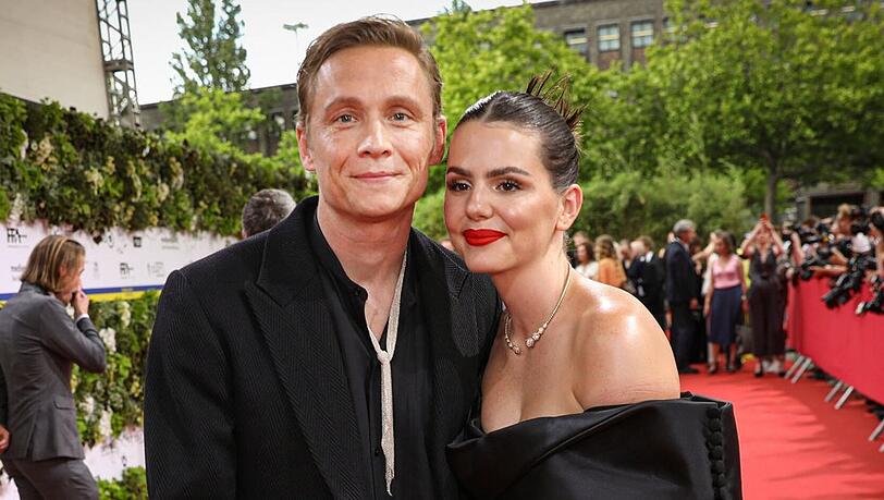 Matthias Schweighöfer und Ruby O. Fee bei der Verleihung des Deutschen Filmpreises.