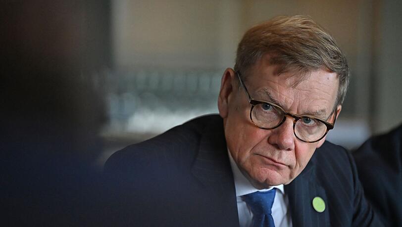 Außenminister Johann Wadephul (CDU) äußert sich am Rande des informellen EU-Außenministertreffens im irischen Wicklow vor Journalisten. Außenminister Johann Wadephul (CDU) äußert sich am Rande des informellen EU-Außenministertreffens im irischen Wicklow vor Journalisten.