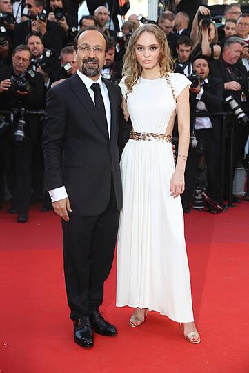 Regisseur Asghar Farhadi und die Schauspielerin Lily-Rose Depp