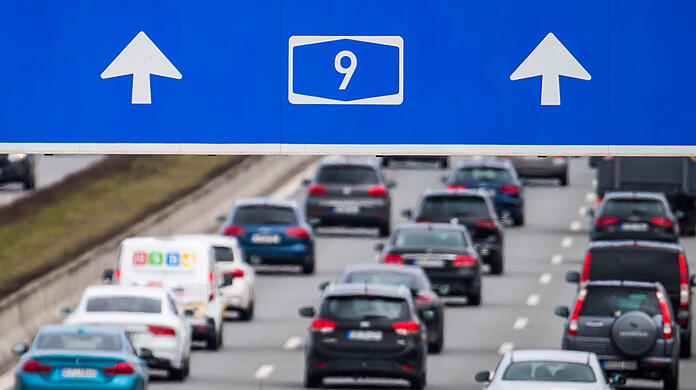 Die meistbefahrene Straße Bayerns: Die A9 zwischen Garching-Süd und dem Autobahnkreuz München Nord.
