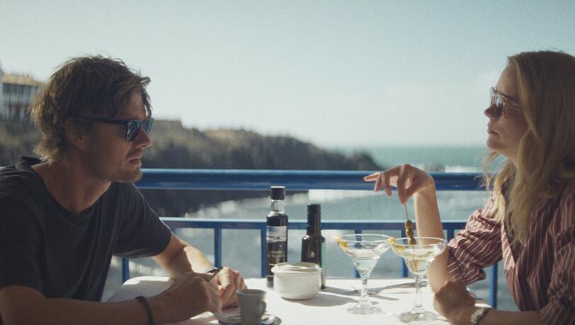 Sam Riley als Tom in"Islands". Sam Riley als Tom in"Islands".