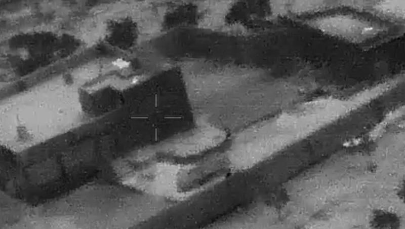 US-Spezialeinheiten nähern sich der Unterkunft von Abu Bakr al-Bagdadi. US-Spezialeinheiten nähern sich der Unterkunft von Abu Bakr al-Bagdadi.