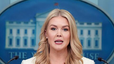 Trumps Sprecherin Leavitt informiert über die Zollpolitik ihres Chefs. (Archivbild)