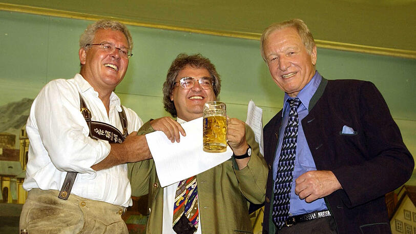 Hans Inselkammer (r.) im Jahr 2003 mit Dr. Wolfgang Pförringer (l.) und Helmut Markwort.