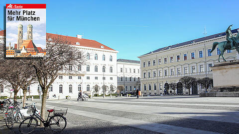 Viel Grau und wenig Leben vor historischer Kulisse: So ist das am Wittelsbacherplatz.