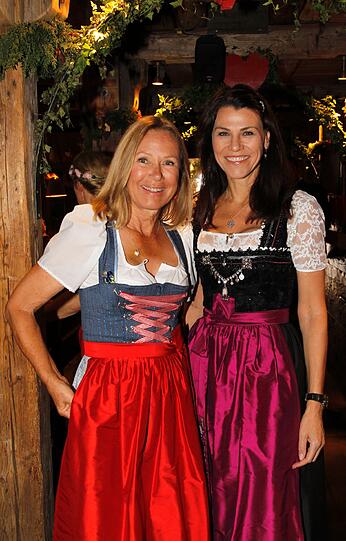Fesch: Sybille Beckenbauer und Marion Kiechle (r.).