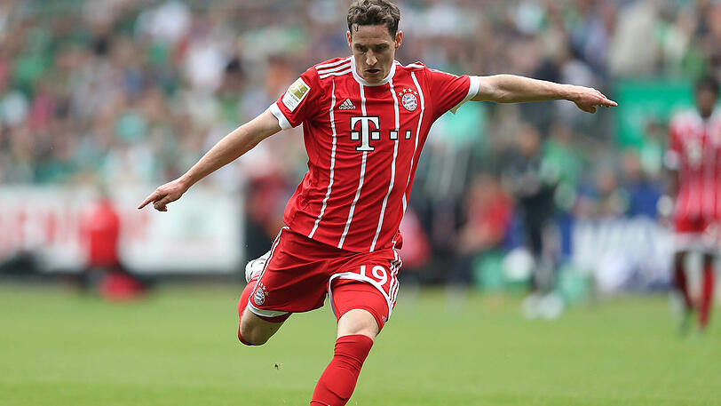 SEBASTIAN RUDY NOTE 5 - Sollte es nach dem Seitenwechsel besser machen als Tolisso. Klappte nicht. Ein mutiger Schuss zur Einführung, sonst viele Fehlpässe. (Archivbild)