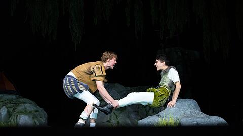 Paula Hans als "Ronja Räubertochter" im Residenztheater.
