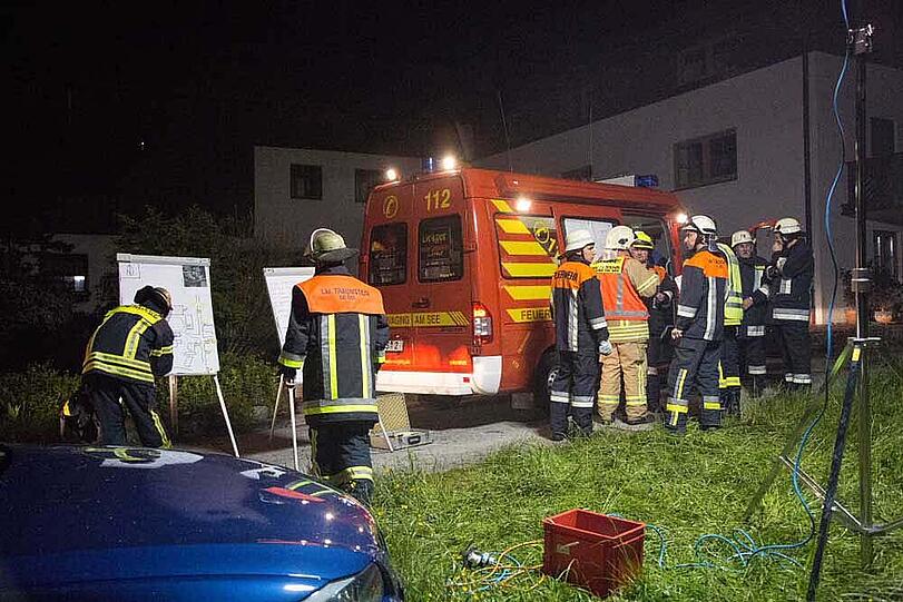 Die Bilder vom Stallbrand in Taching am See.